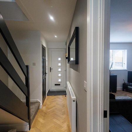Uber Stylish 3 Bedroom Home Off Road Parking Near Town Centre And Bike Park Wales 梅瑟蒂德菲尔 外观 照片