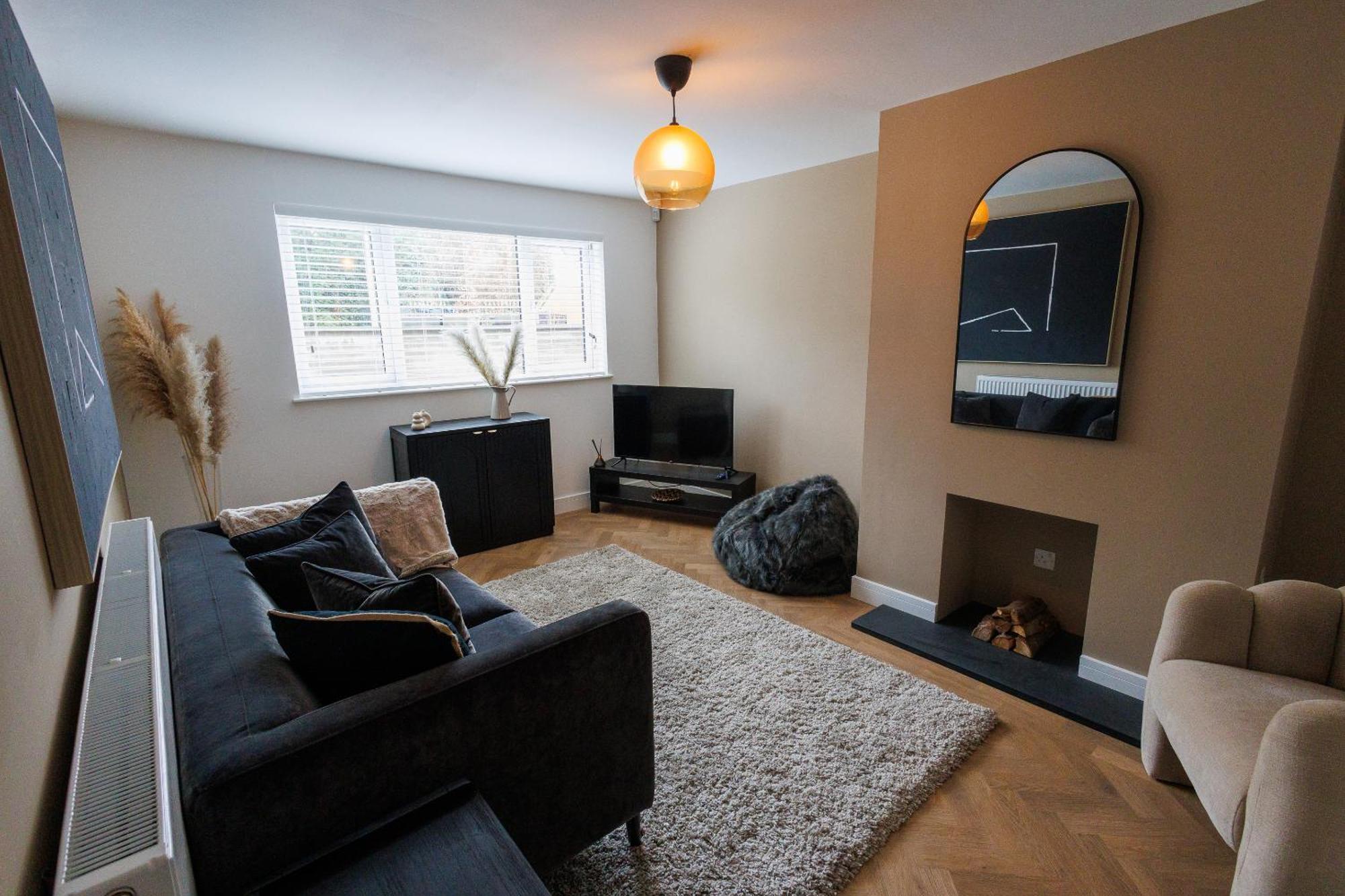 Uber Stylish 3 Bedroom Home Off Road Parking Near Town Centre And Bike Park Wales 梅瑟蒂德菲尔 外观 照片